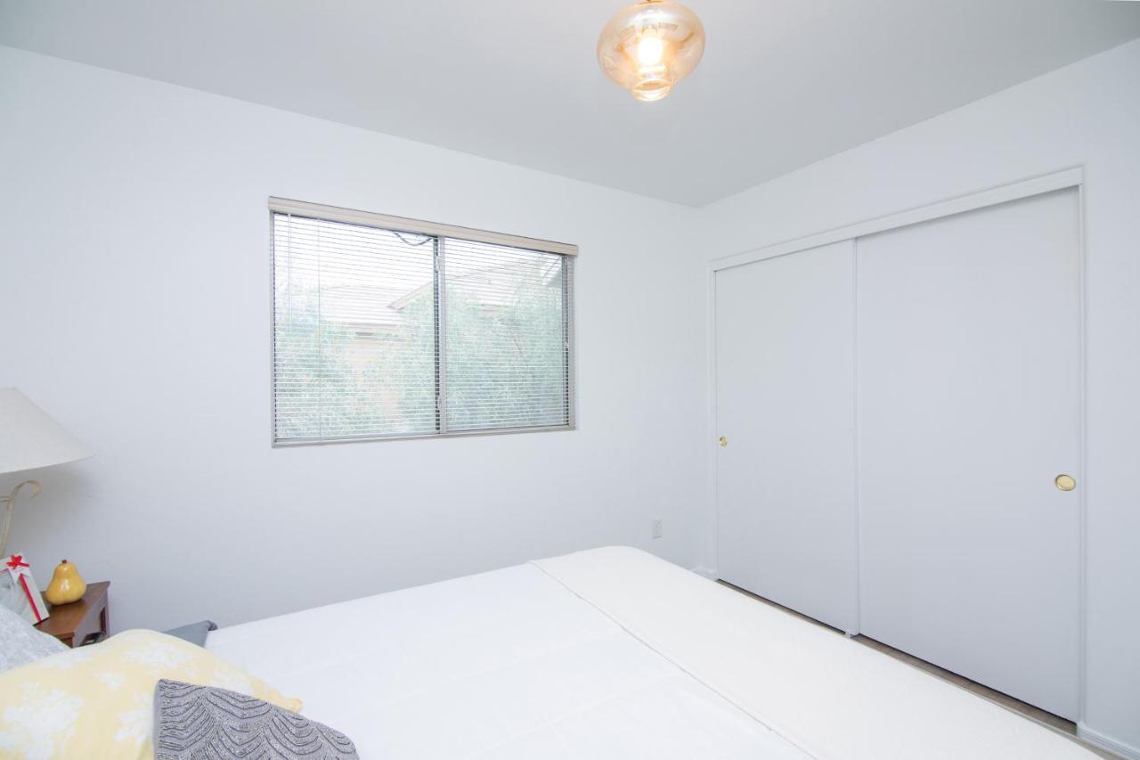 Stylish Home Phoenix - Low Rates Now! Екстер'єр фото