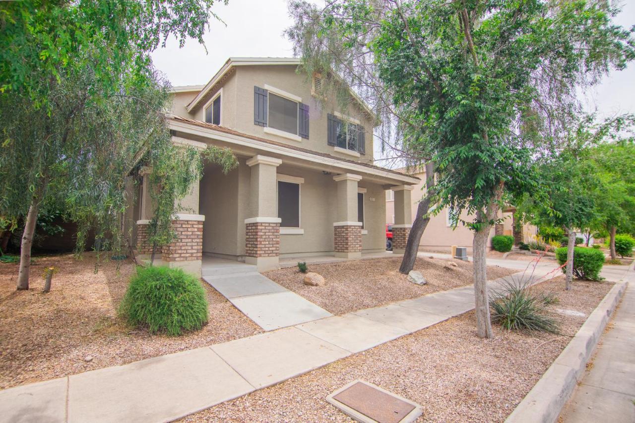 Stylish Home Phoenix - Low Rates Now! Екстер'єр фото
