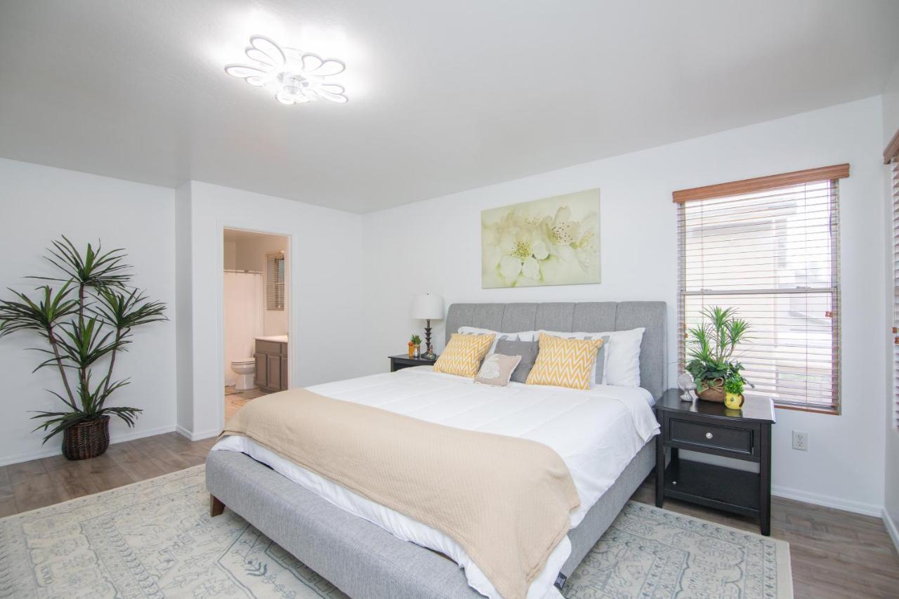 Stylish Home Phoenix - Low Rates Now! Екстер'єр фото