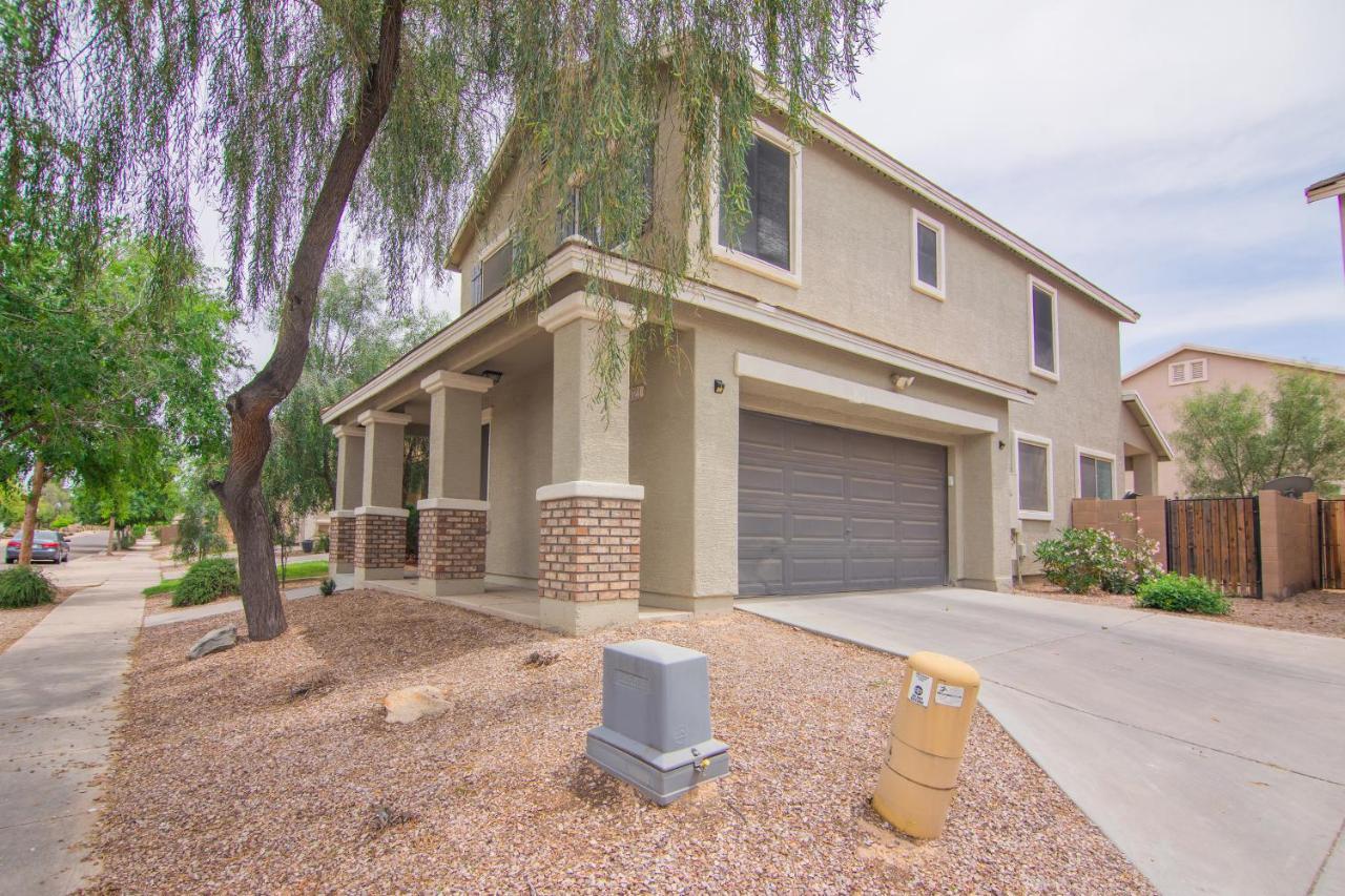 Stylish Home Phoenix - Low Rates Now! Екстер'єр фото